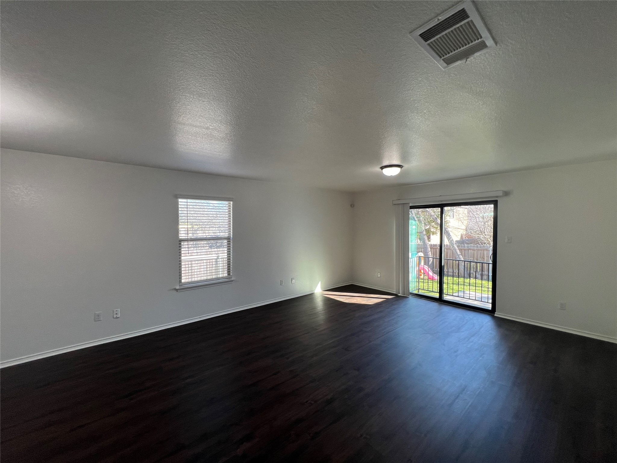 270 Sheep Trail Drive Kyle, TX 78640 - Photo 10 of 27 Family Room