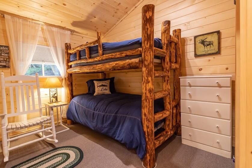 461 West Shore Road Ellsworth, ME 04605 - Photo 12 of 16 463 West Shore Road Interiors-4