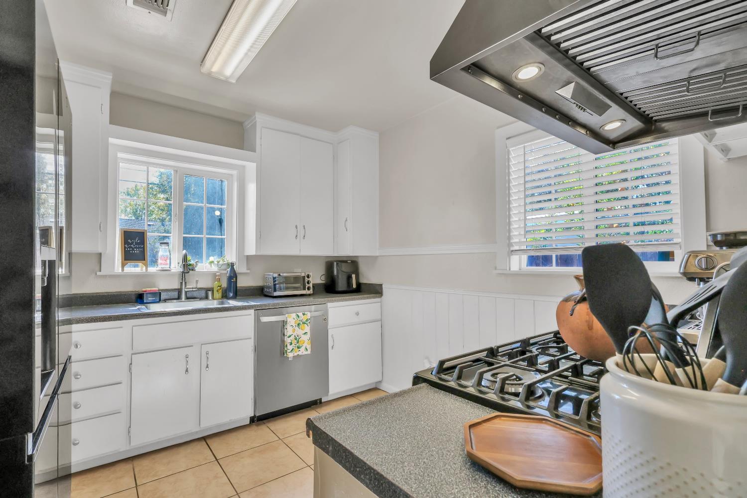 606 West Turner Road Lodi, CA 95240 - Photo 18 of 41