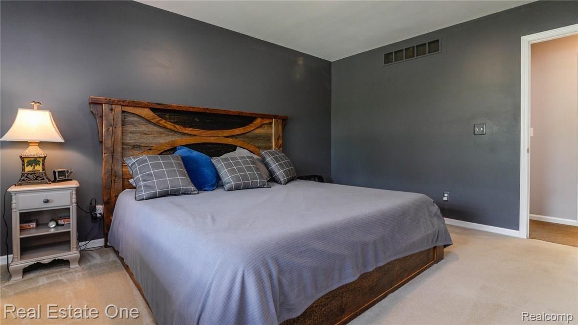 4248 Trinity Lane Pinckney, MI 48169 - Photo 21 of 49 20_17.jpg