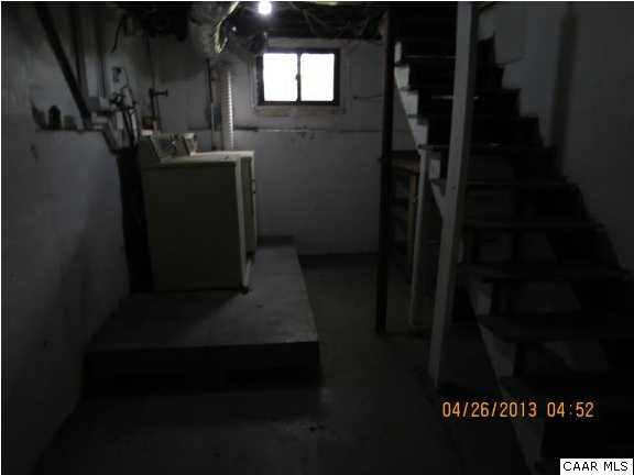 289 Bremo Bluff Road Bremo Bluff, VA 23022 - Photo 10 of 10 a bathroom with a sink