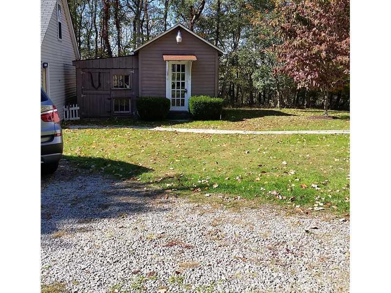 369 Locust Hill Road Cheswick, PA 15024 - Photo 6 of 17 Studio/Study/Office. This little house was used as a little "get away" It would be great for hobby room or office. It has phone service and electric.