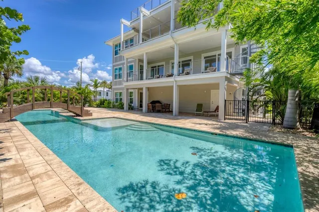 $13,965 | 300 Gasparilla Street, Boca Grande, FL 33921