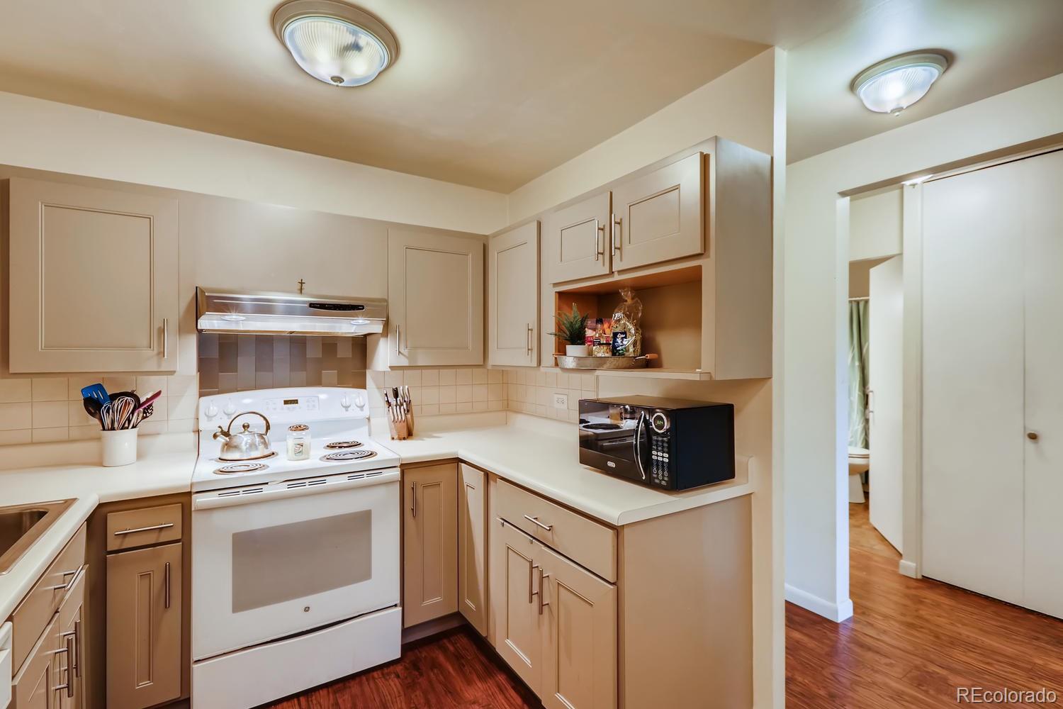 665 South Clinton Street, Unit 13B Denver, CO 80247 - Photo 10 of 26