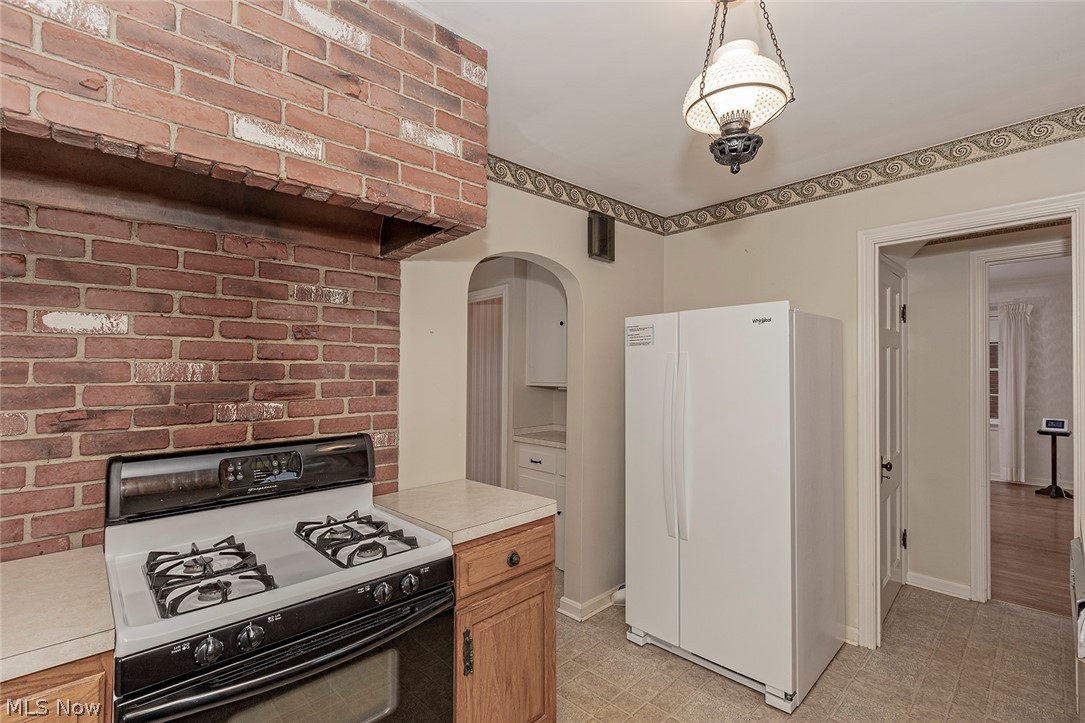 3781 Hillbrook Road Cleveland, OH 44118 - Photo 17 of 35 Gallery Image 17