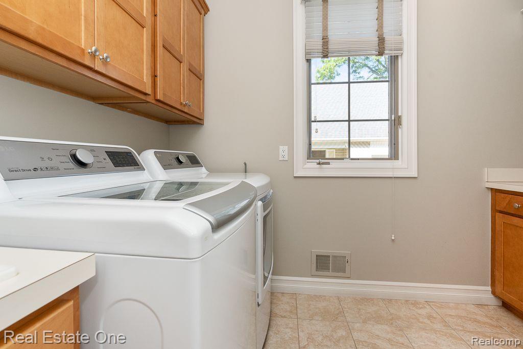 1004 1st Street Rochester, MI 48307 - Photo 28 of 34