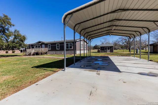 $195,900 | 94 County Road 148, Bay City, TX 77414