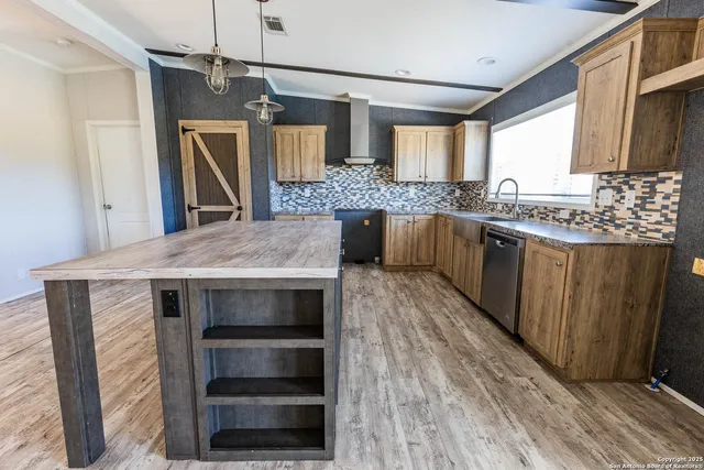 $195,900 | 94 County Road 148, Bay City, TX 77414