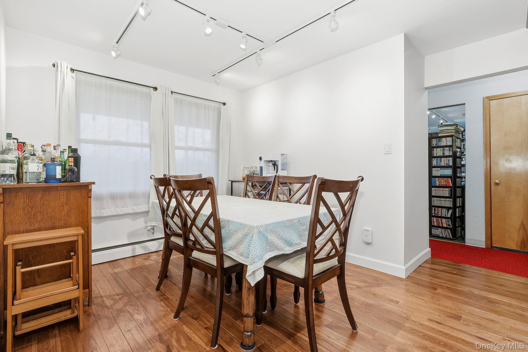 33 Fulmar Road Mahopac, NY 10541 - Photo 5 of 45 Kitchen.
