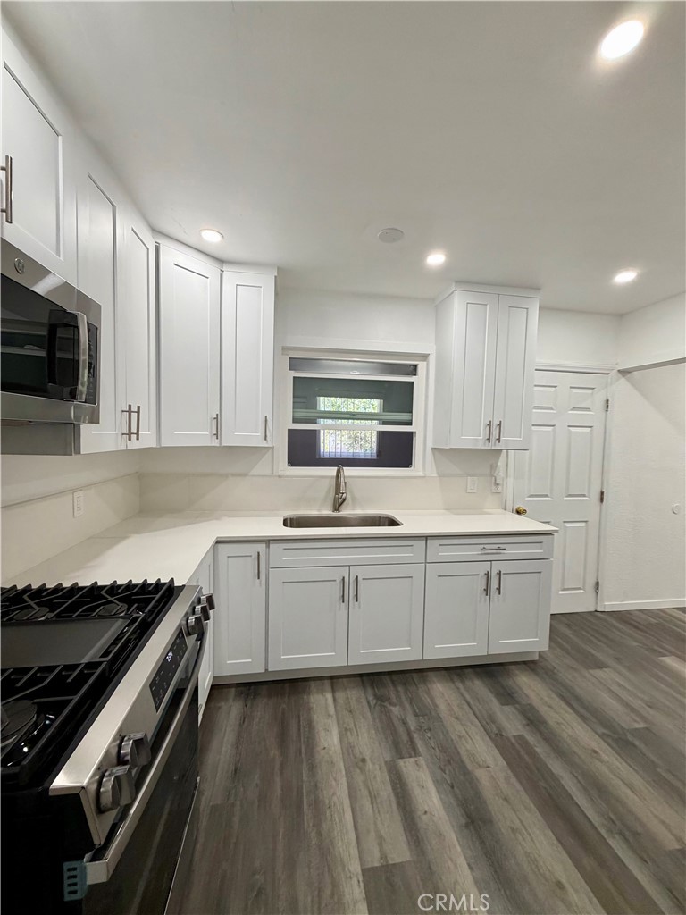 2428 Vasquez Place Riverside, CA 92507 - Photo 8 of 15 Gallery Image 8