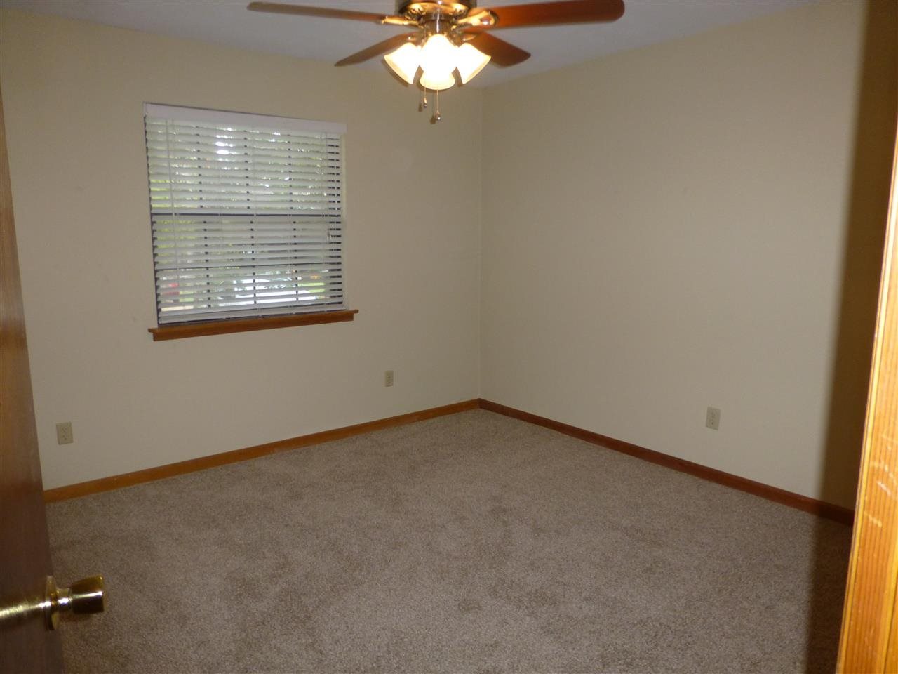 3334 Thomas Butler Road, Unit B Tallahassee, FL 32308 - Photo 9 of 25 Gallery Image 9