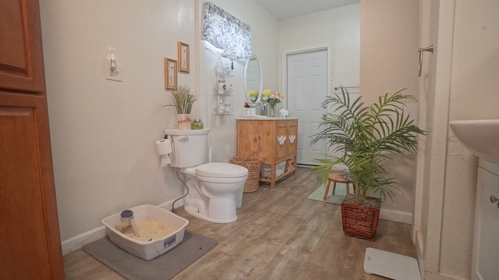 11 Spruce Street Springfield, MA 01105 - Photo 12 of 21