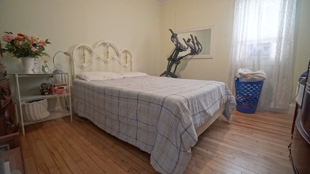 11 Spruce Street Springfield, MA 01105 - Photo 6 of 21