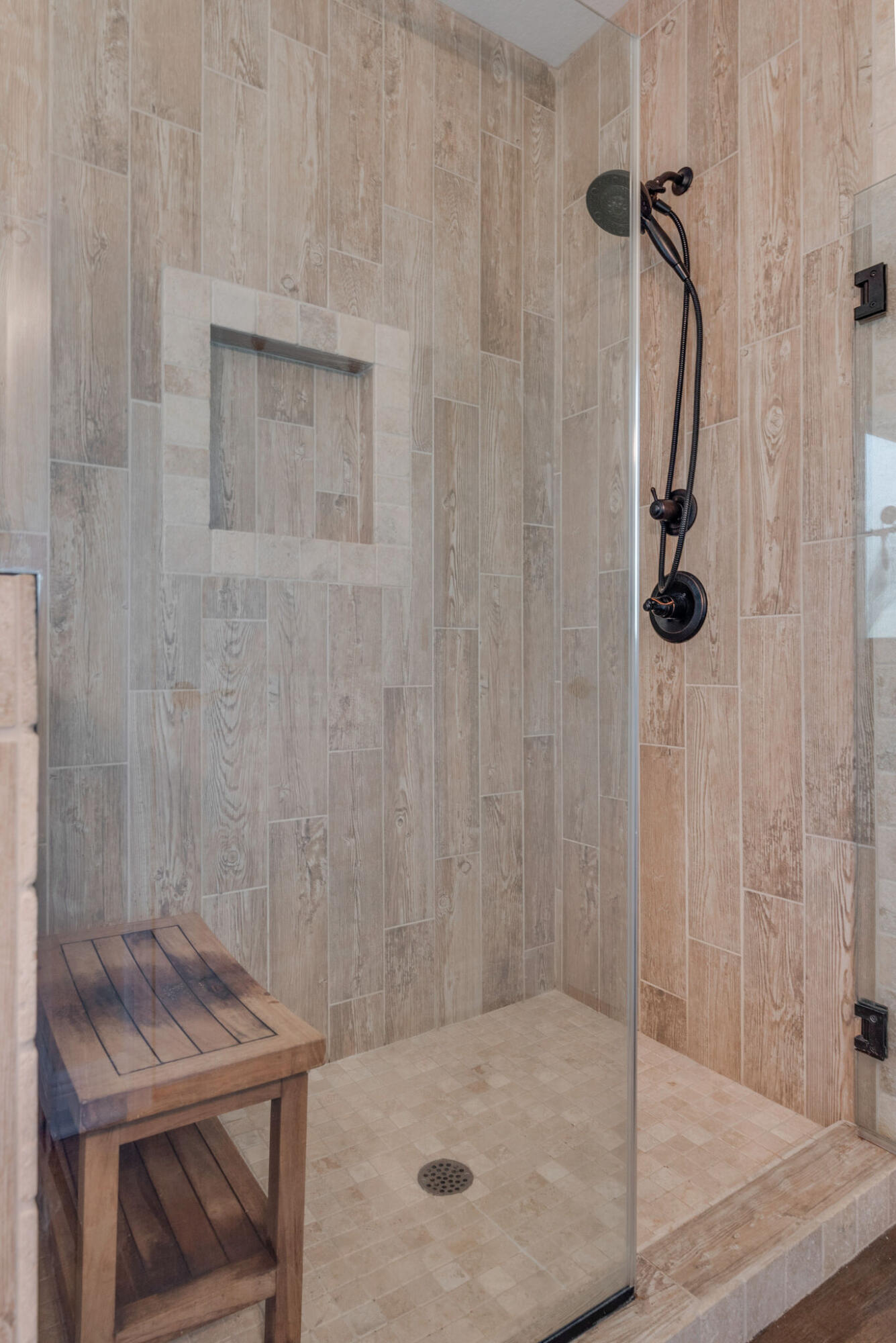 8640 Sand Pine Drive Navarre, FL 32566 - Photo 27 of 58 br2010222-2027