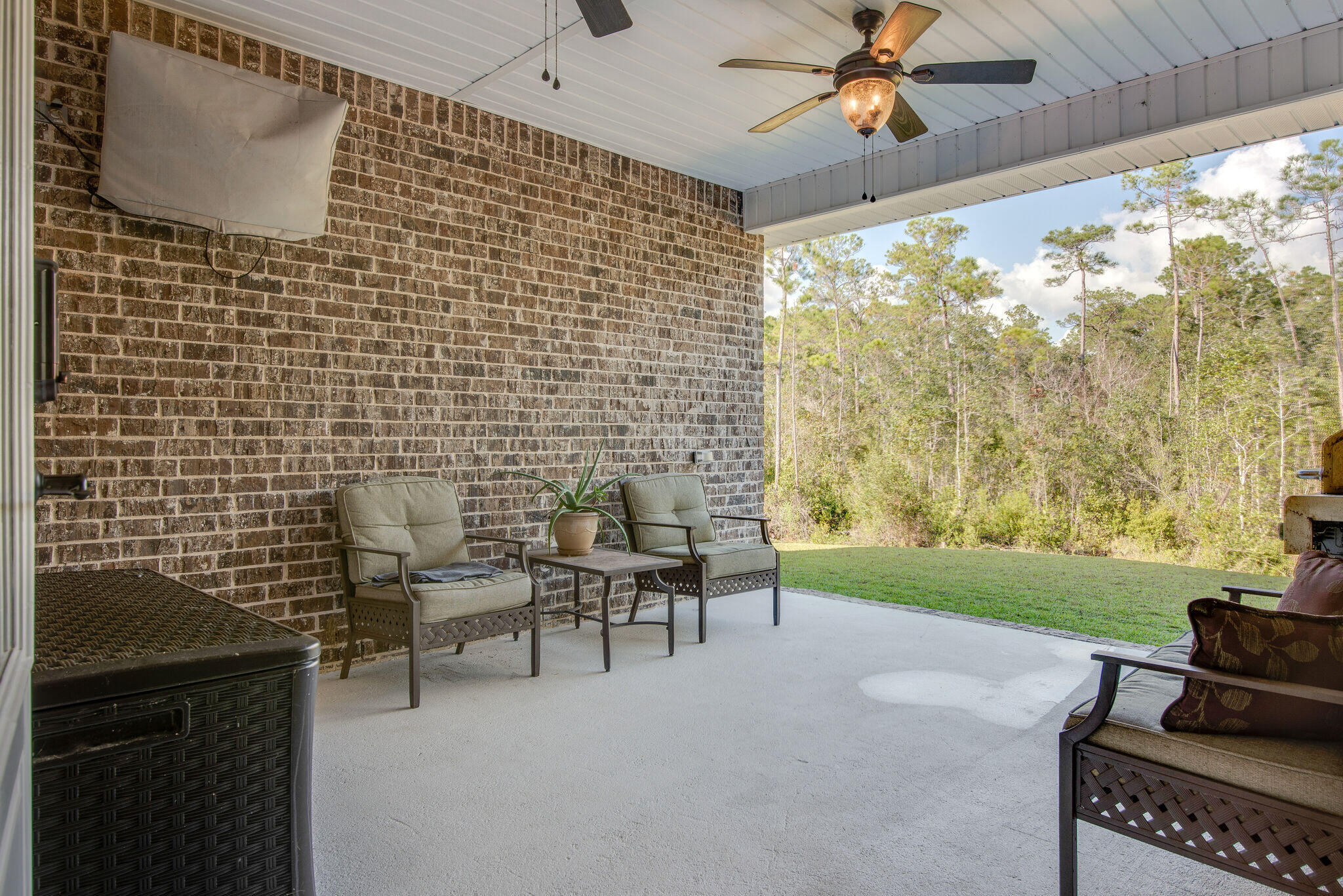 8640 Sand Pine Drive Navarre, FL 32566 - Photo 36 of 58 br2010222-2036