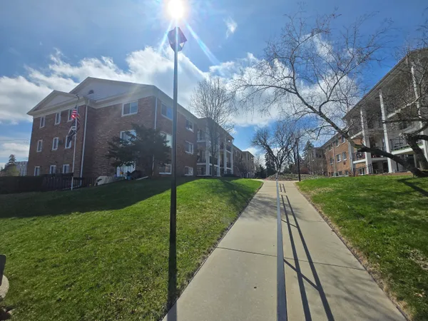 $85,000 | 806 West Michigan Avenue, Unit 306E, Jackson, MI 49202