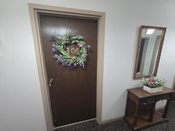 $85,000 | 806 West Michigan Avenue, Unit 306E, Jackson, MI 49202