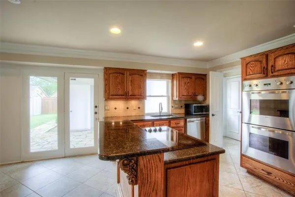 $2,595 | 3112 Kingston Drive, Plano, TX 75074
