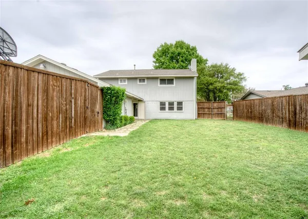 $2,595 | 3112 Kingston Drive, Plano, TX 75074