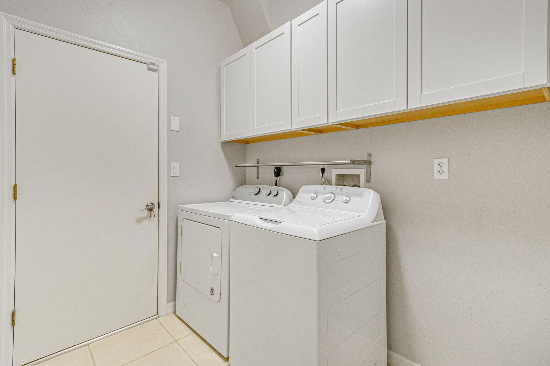 4306 Hield Road Northwest Palm Bay, FL 32907 - Photo 23 of 45 4306-Hield-206.jpg-SMALL