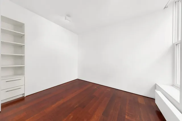 $3,000,000 | 419 West Broadway, Unit 4S | SoHo