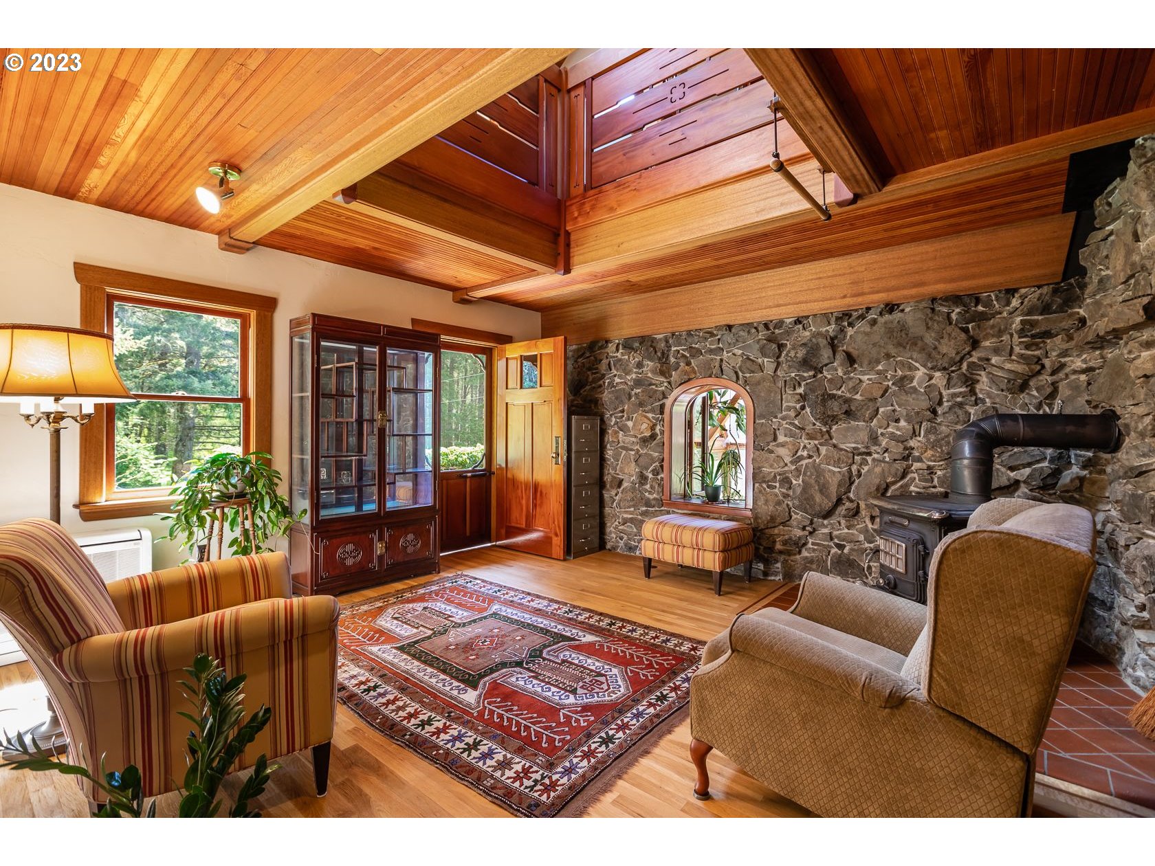 24739 Demming Ridge Road Elmira, OR 97437 - Photo 20 of 48 Family Room