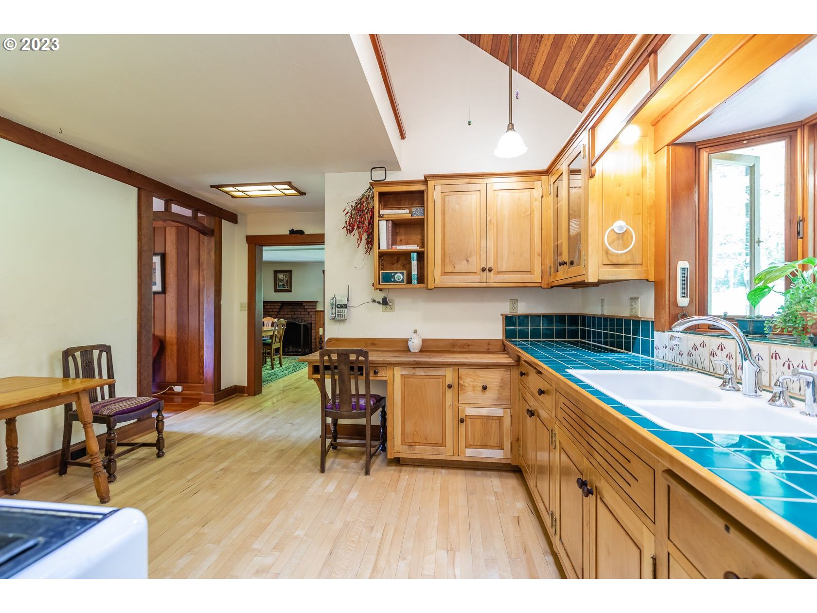 24739 Demming Ridge Road Elmira, OR 97437 - Photo 24 of 48 Kitchen