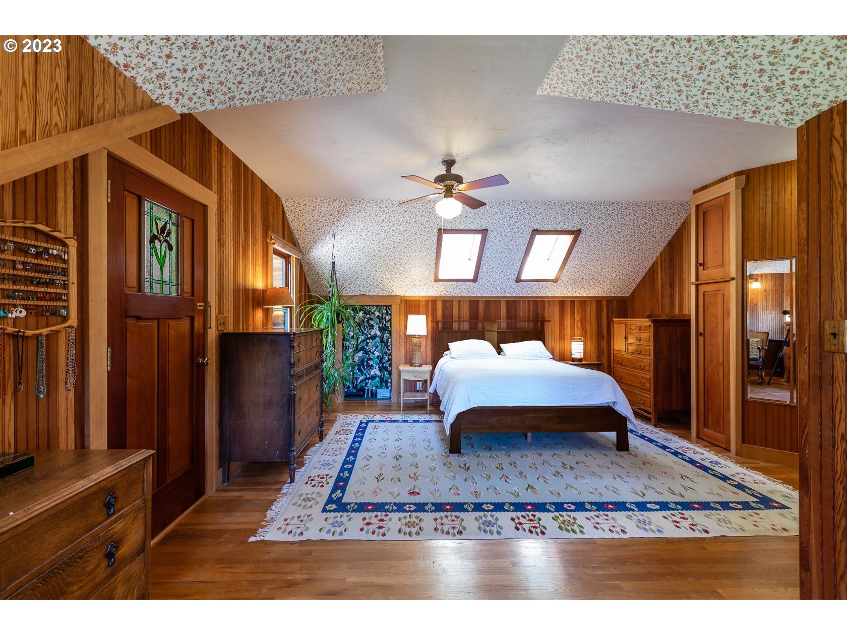24739 Demming Ridge Road Elmira, OR 97437 - Photo 31 of 48 Primary Bedroom