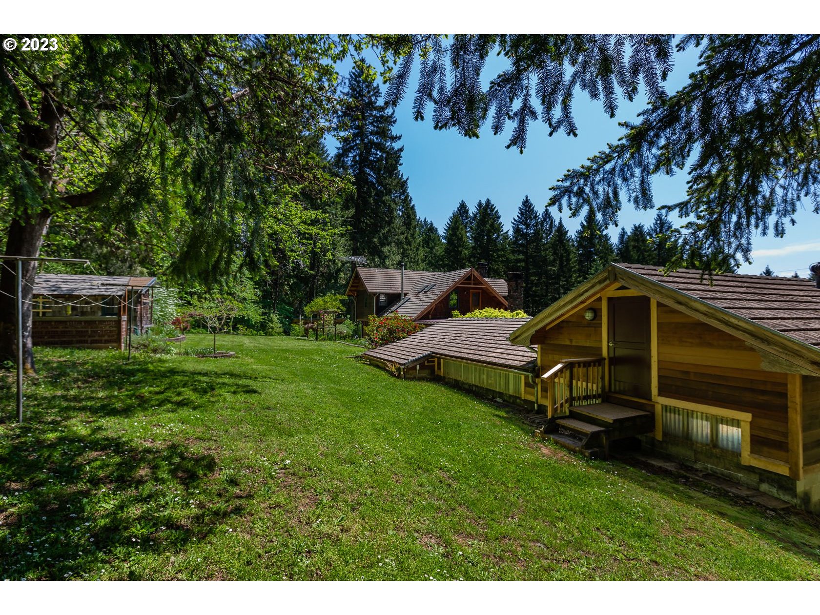 24739 Demming Ridge Road Elmira, OR 97437 - Photo 40 of 48 Storage