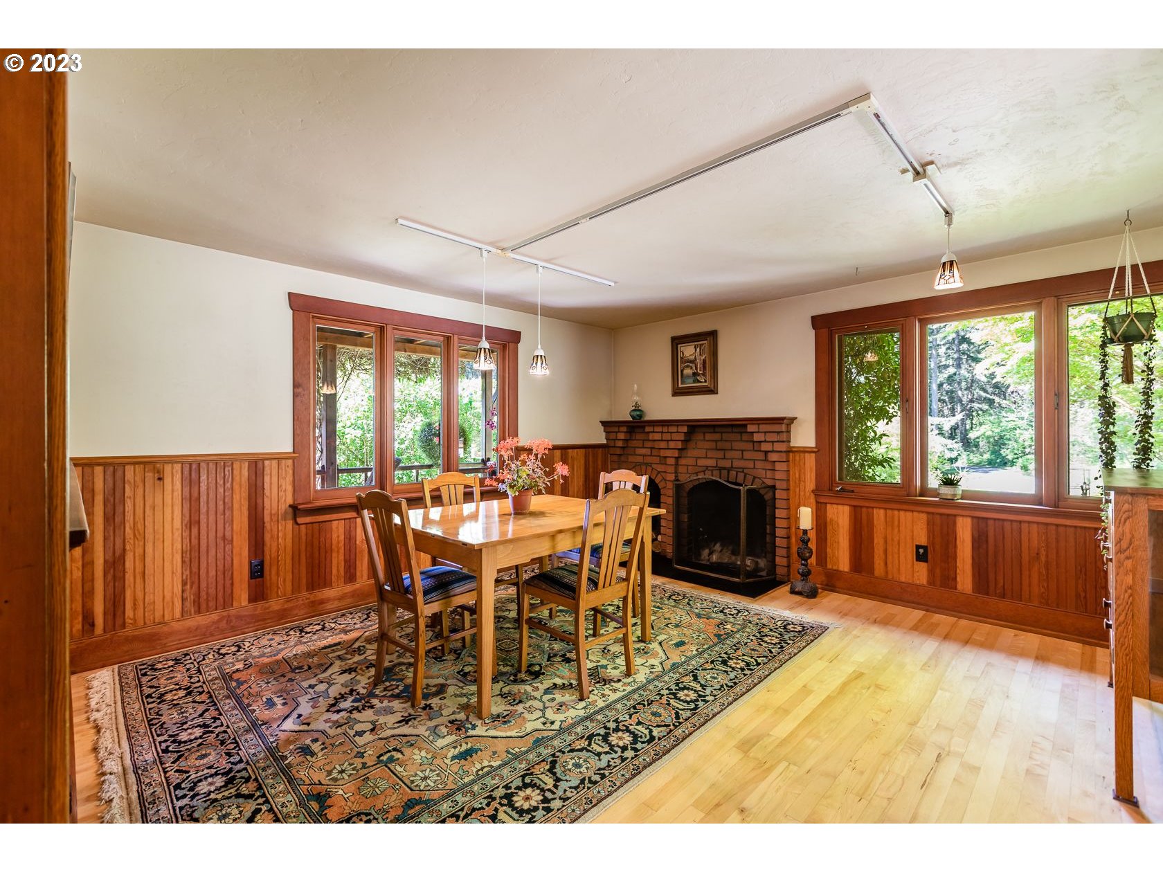 24739 Demming Ridge Road Elmira, OR 97437 - Photo 10 of 48 Dining Room