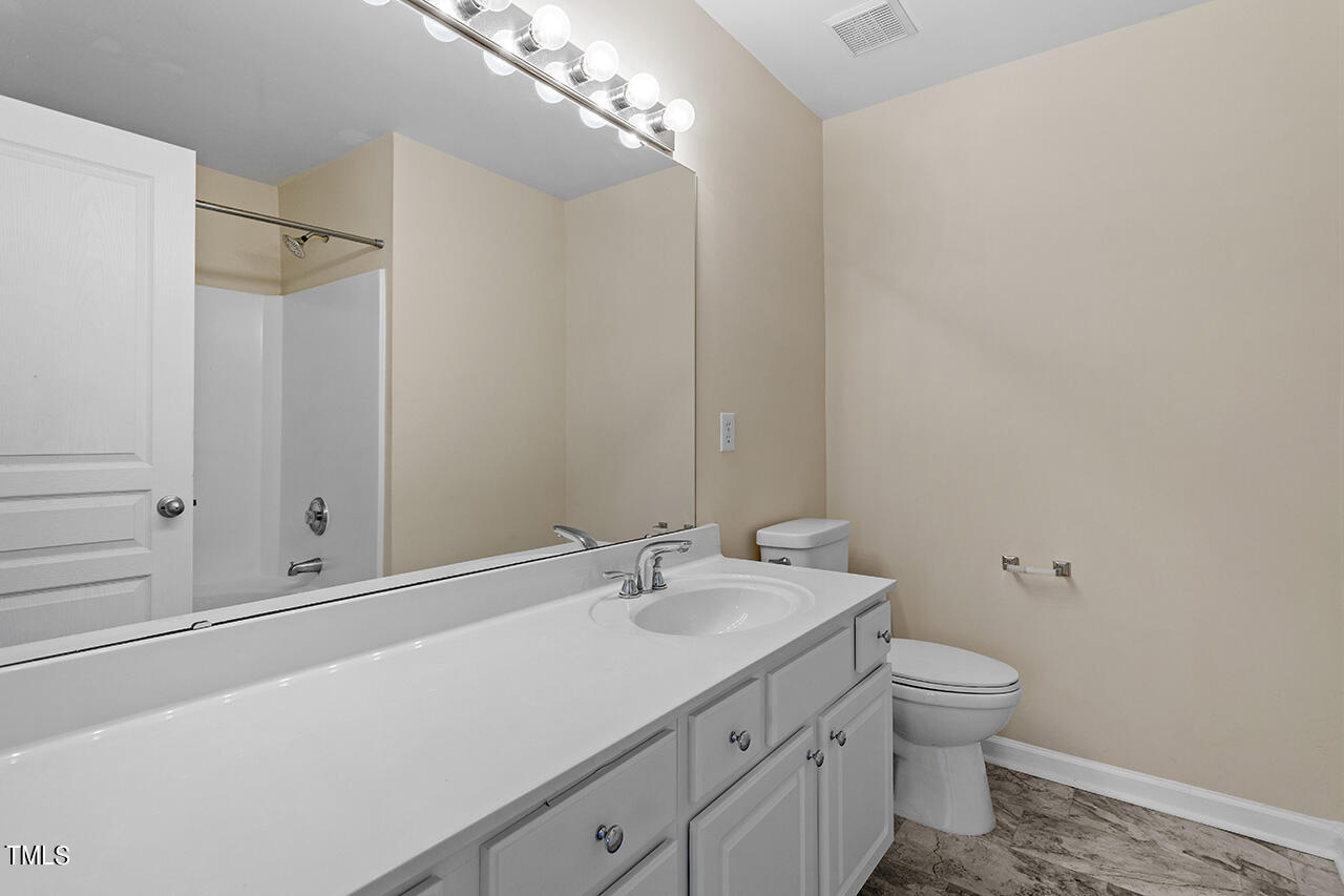 4541 Sugarbend Way Raleigh, NC 27606 - Photo 10 of 23 4541 Sugarbend Way_27