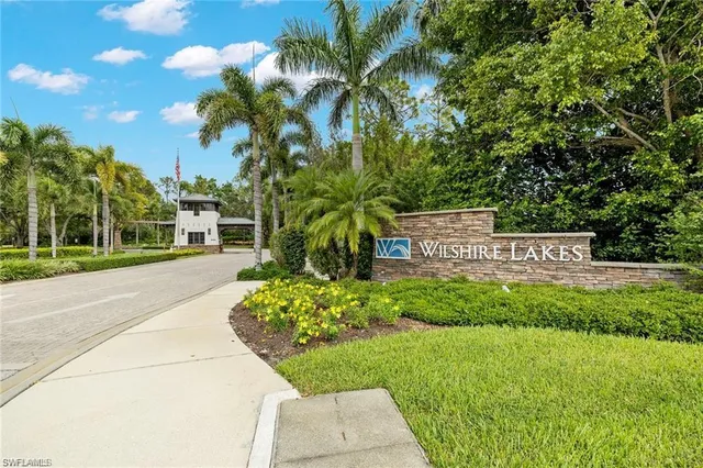 $3,950 | 3745 Fieldstone Boulevard, Unit 107, Naples, FL 34109