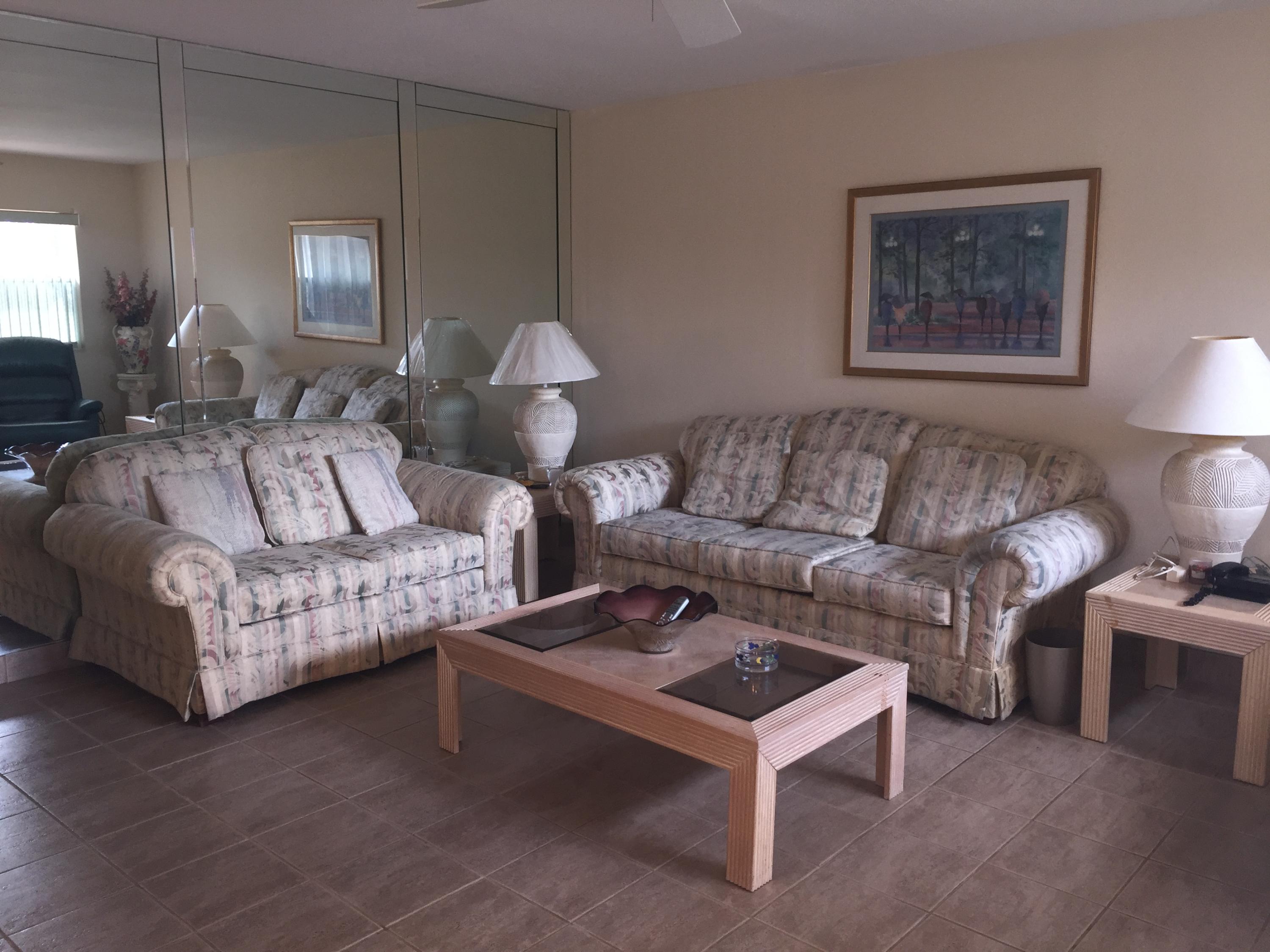 509 Monaco Way Delray Beach, FL 33446 - Photo 4 of 14 IMG_5239