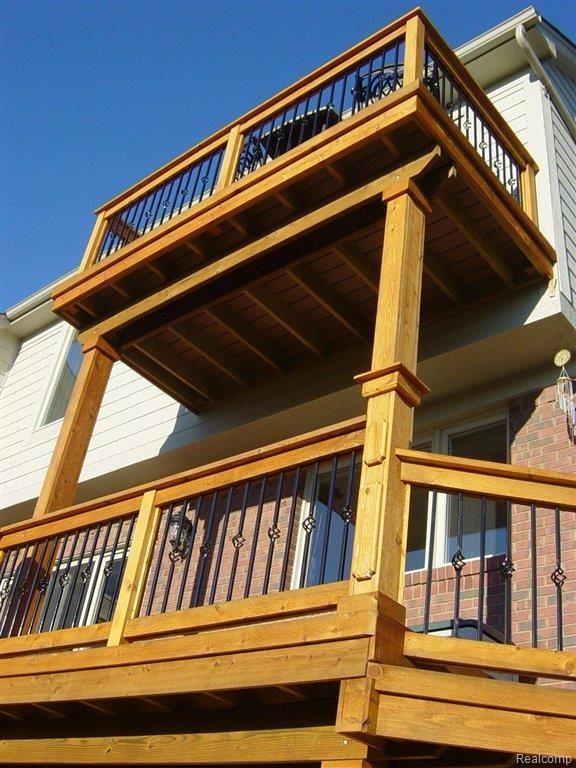 499 Springview Drive Rochester, MI 48307 - Photo 9 of 12 M35 - Master Bedroom Balcony.JPG