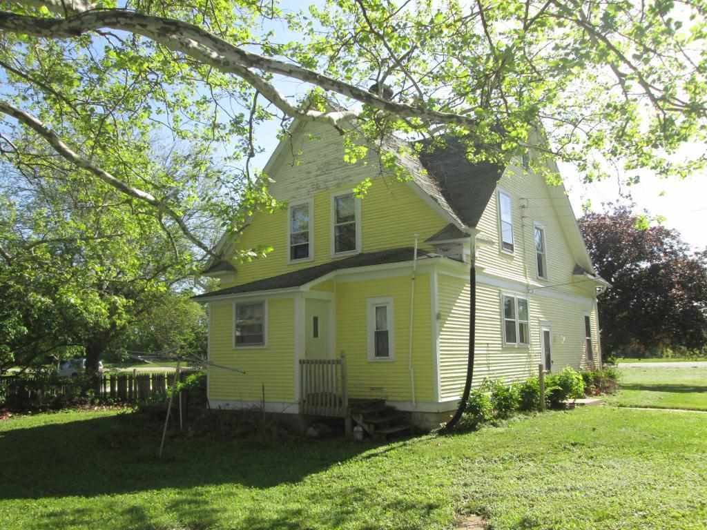 402 Docia Road Hillsdale, IL 61257 - Photo 1 of 12