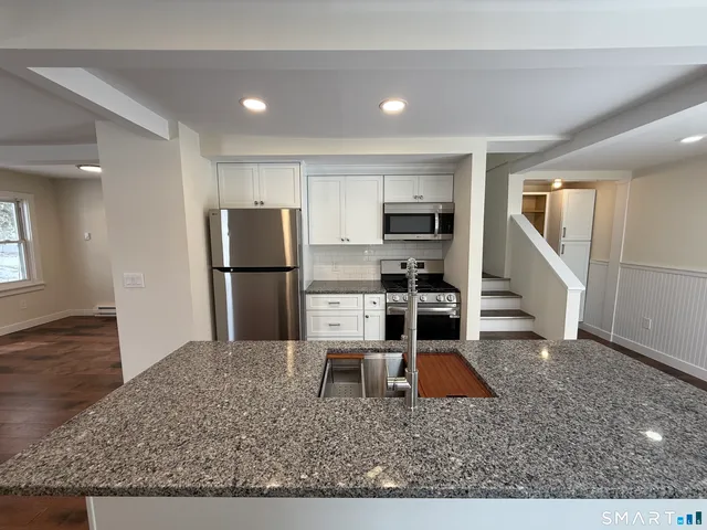 $2,200 | 98 East Elm Street, Torrington, CT 06790