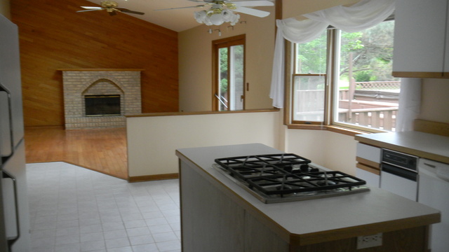 1426 Foxhill Road Naperville, IL 60563 - Photo 6 of 16
