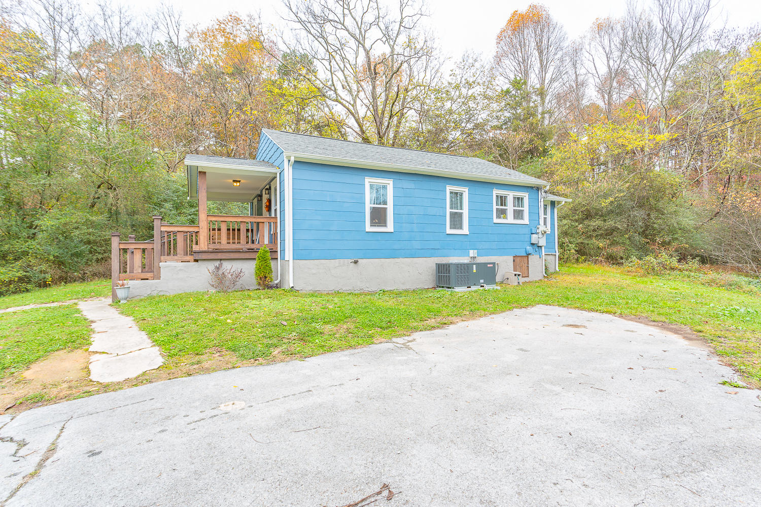 409 Coleman Road Soddy Daisy, TN 37379 - Photo 7 of 32 409 Coleman HD -7