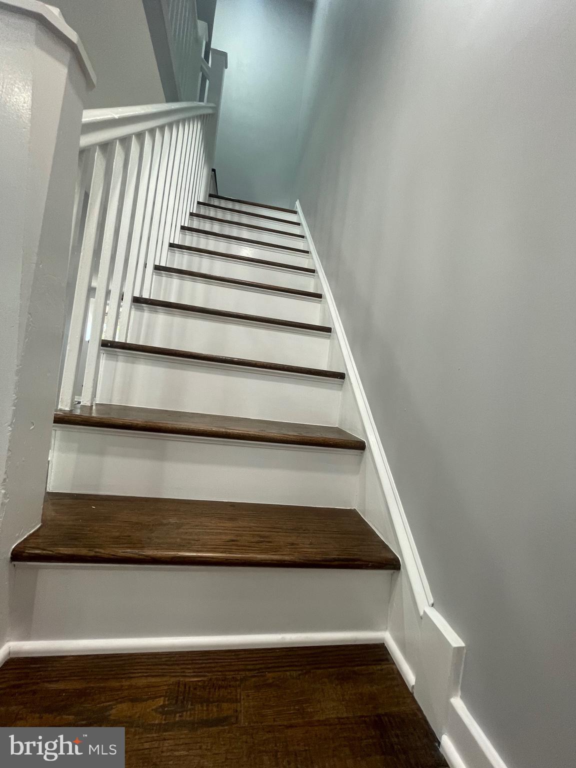 290 Kent Road Upper Darby, PA 19082 - Photo 11 of 26 Stairway