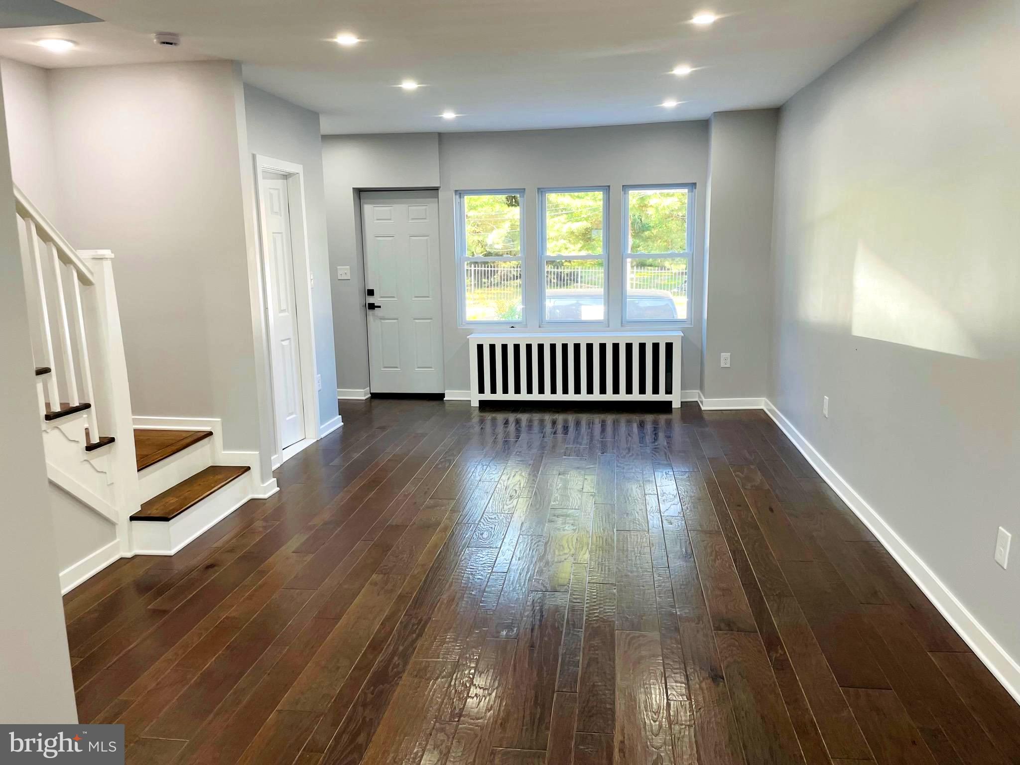 290 Kent Road Upper Darby, PA 19082 - Photo 6 of 26 Living Room & Dining Room Combo
