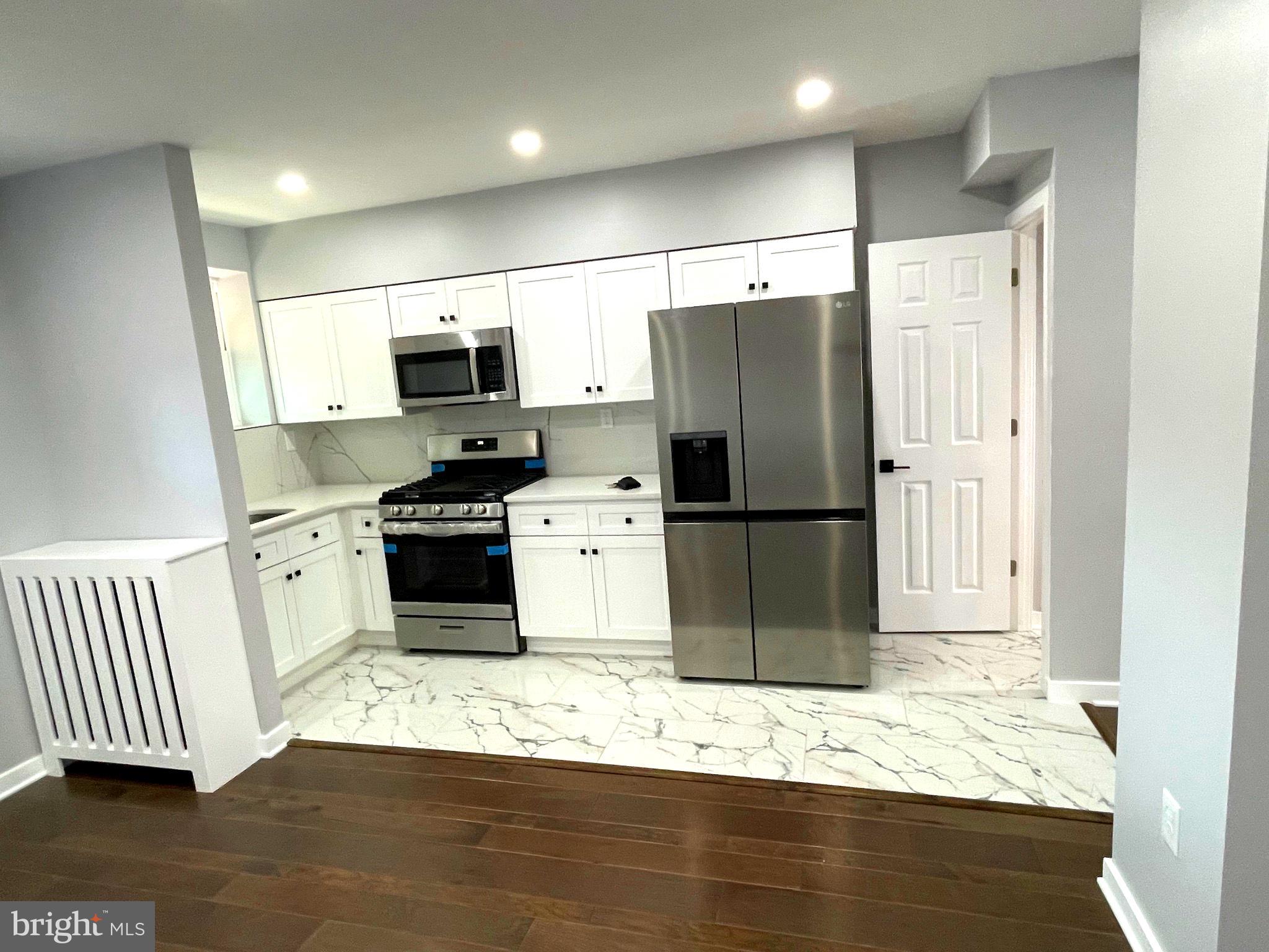 290 Kent Road Upper Darby, PA 19082 - Photo 8 of 26 Kitchen