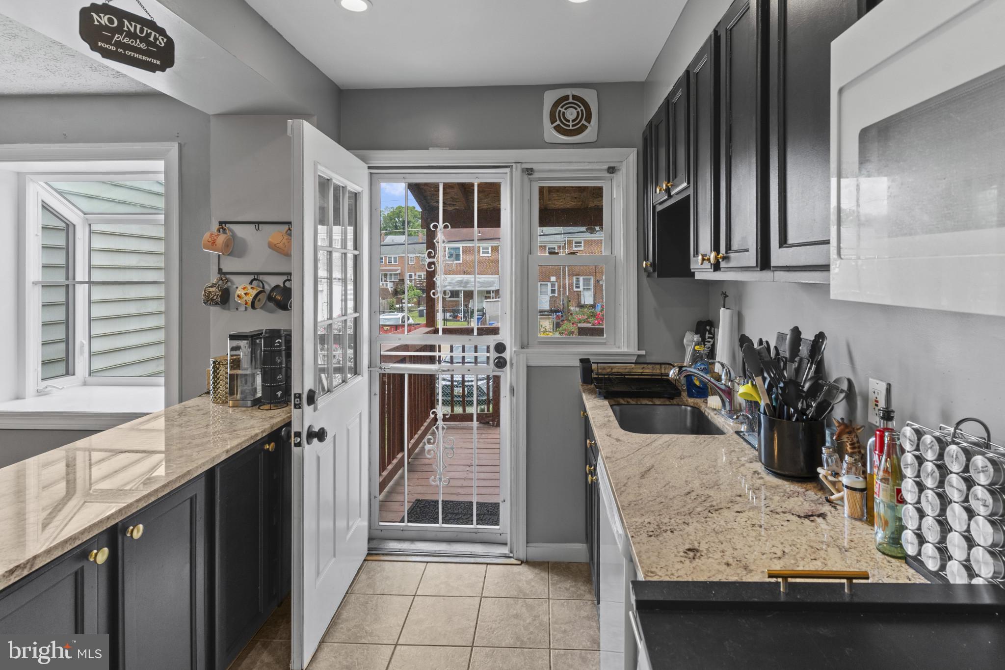 4428 Norfen Road Halethorpe, MD 21227 - Photo 22 of 31 Kitchen