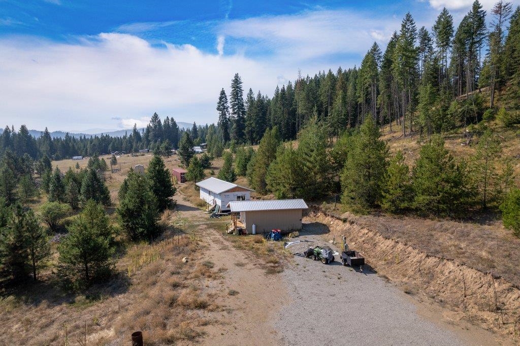 3692 Spring Valley Road Newport, WA 99156 - Photo 5 of 23