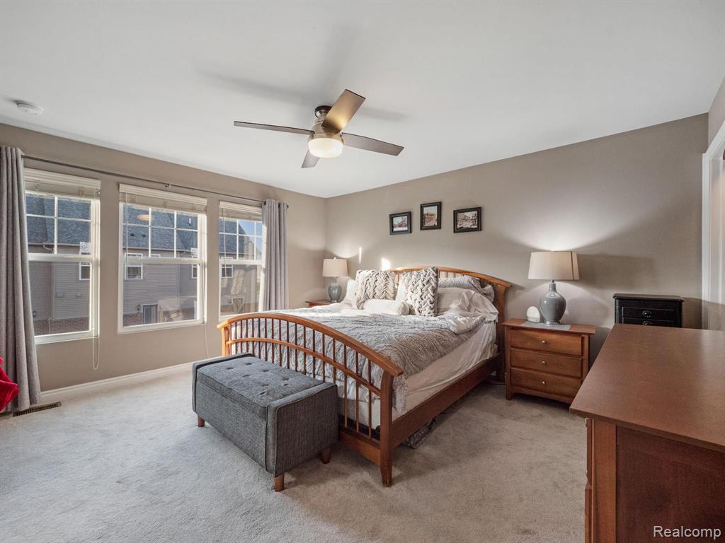 2665 Helmsdale Circle Rochester Hills, MI 48307 - Photo 22 of 33