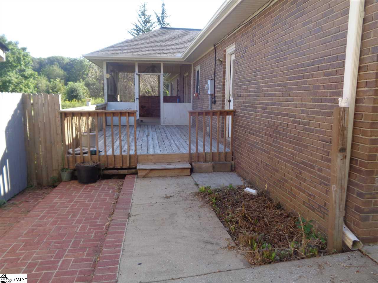 1215 Levis Smith Road Pendleton, SC 29670 - Photo 4 of 25