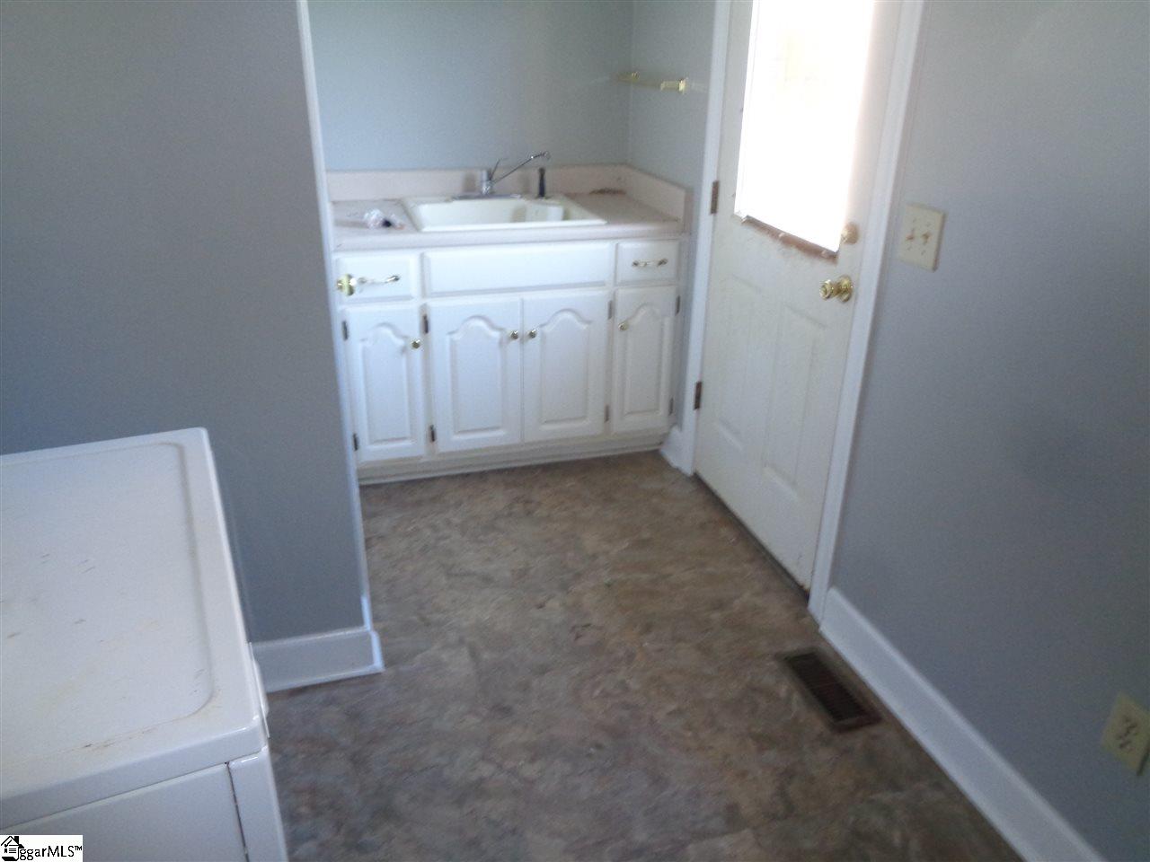 1215 Levis Smith Road Pendleton, SC 29670 - Photo 10 of 25