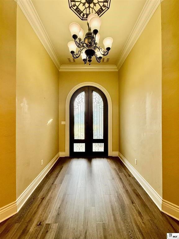 114 Apache Trail Delhi, LA 71232 - Photo 18 of 38 a view of entryway with wooden floor