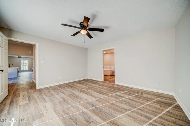 $299,999 | 177 South Fork Cove, Senatobia, MS 38668