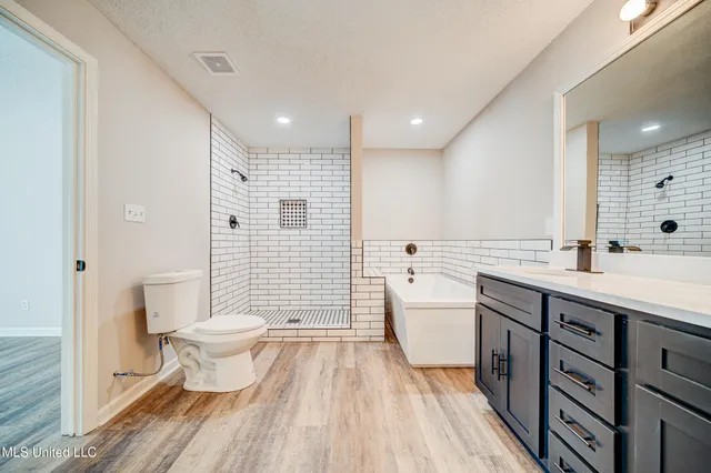 $299,999 | 177 South Fork Cove, Senatobia, MS 38668