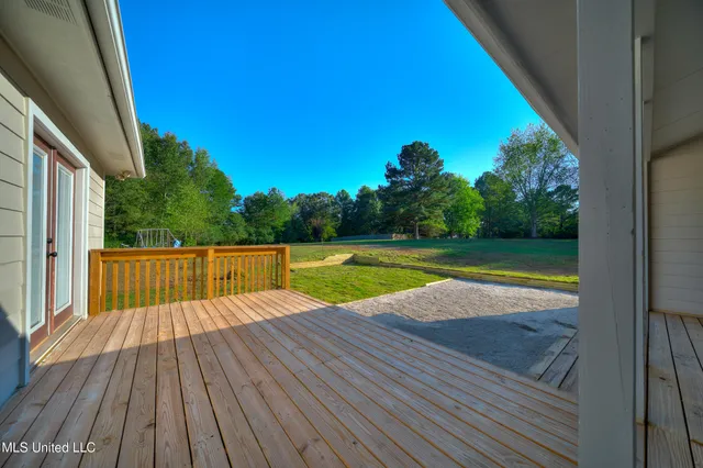 $299,999 | 177 South Fork Cove, Senatobia, MS 38668